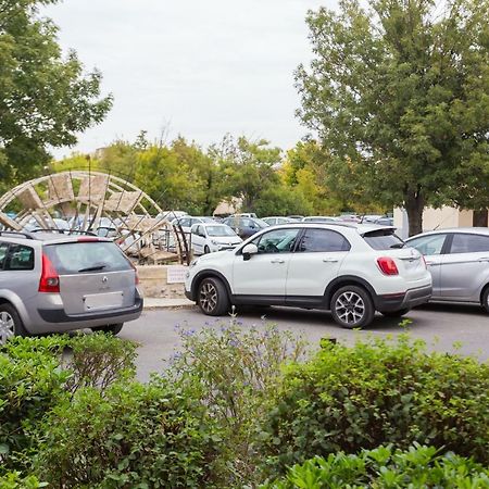 studio Vaucluse LʼIsle-sur-la-Sorgue Exterior foto