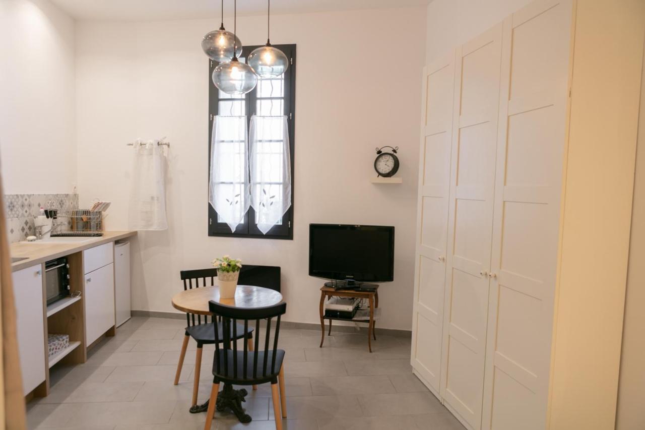 studio Vaucluse LʼIsle-sur-la-Sorgue Exterior foto
