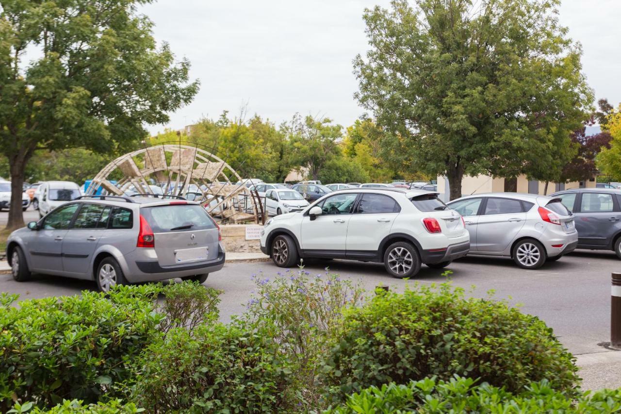 studio Vaucluse Apartamento LʼIsle-sur-la-Sorgue Exterior foto